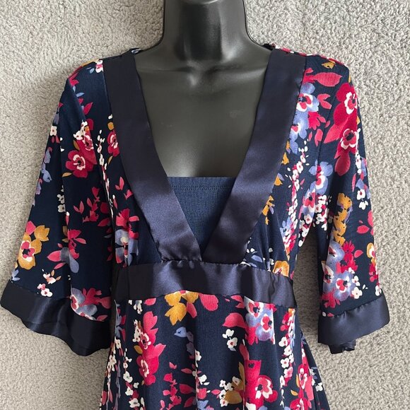 Jaclyn Smith Y2K‎ Floral Babydoll Tunic Top Medium Navy - Picture 2 of 11